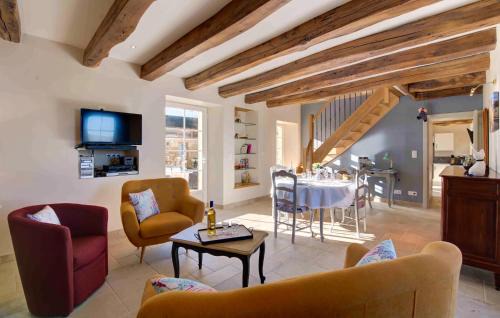 Excideuil House | Cozy Home In Excideuil