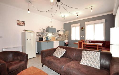 Perpignan House | Cozy Home In Perpignan With Swimming Pool