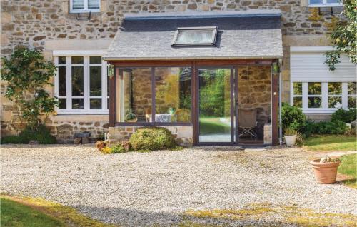 Plancoet House | Cozy Home In Plancoet With Wifi