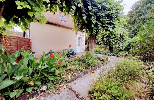 Buzancais Cottage | Cozy lodging by the Indre River, nature nearby, 2 bedrooms