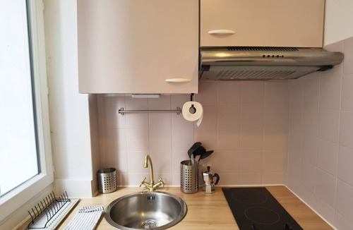 Riquet Stalingrad Apartment | Cozy Loft Studio Near Canal & Metro | in Paris 19e