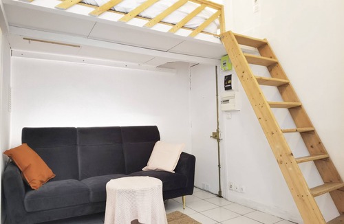 Riquet Stalingrad Apartment | Cozy Loft Studio Near Canal & Metro | in Paris 19e