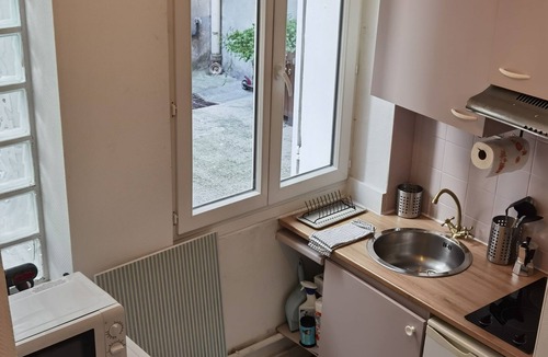 Riquet Stalingrad Apartment | Cozy Loft Studio Near Canal & Metro | in Paris 19e