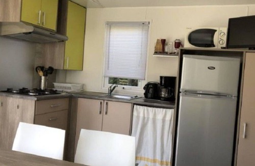 Roquefeuil House | Cozy mobile home with 3 bedrooms and terrace in Roquefeuil