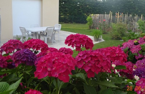 Saint-Georges-du-Bois Cottage | Cozy Retreat 10 min from Le Mans: Private Garden, BBQ, Tennis Nearby