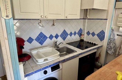 Argeles Plage Apartment | Cozy Studio Cabine for 4 with Terrace, BBQ, Near Beach - Argelès-sur-Mer