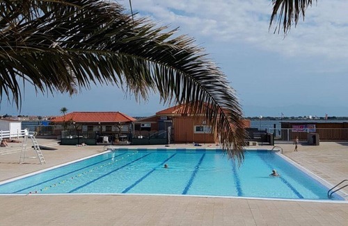 Le Barcares Apartment | Cozy Studio Cabine for 4 with Terrace, Pool, and Sports Facilities in Le Barcarès