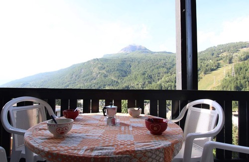 Chantemerle Apartment | Cozy Studio in Chantemerle - Sleeps 4, Parking, Balcony, 2 Stars