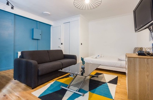 Quinze-Vingts Apartment | Cozy Studio in the Heart of Paris
