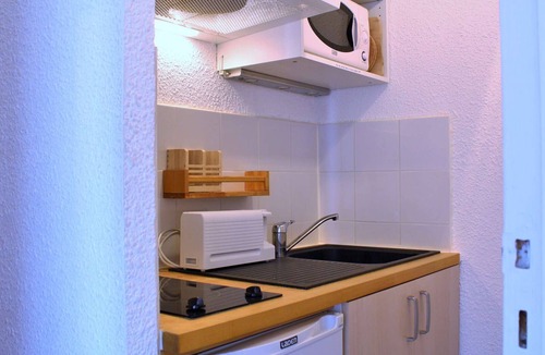 Risoul Apartment | Cozy Studio with Mountain Alcove, Balcony, Ski Storage, Central Location, Near Slopes