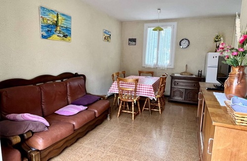 Argeles Plage House | Cozy Villa in Argelès-sur-Mer, Near Beach, 2 Bedrooms, Terrace, Parking