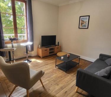 Paray-le-Monial Apartment | Cozy Zen de Paray 2 bedroom