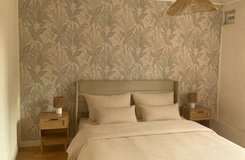 Saint-Pierre-la-Vieille Apartment | Cresme's Vacation Rentals