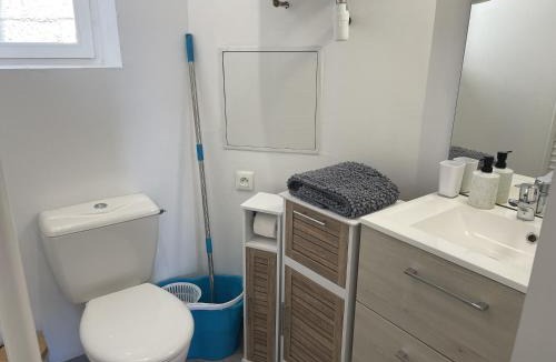 Chatellerault Apartment | Croix rouge