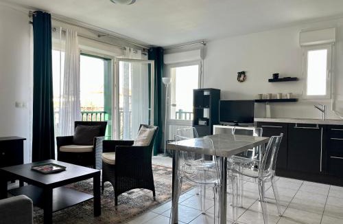 Cambo-les-Bains Apartment | Cure Cambo-les-Bains I Terrasse & PKG I 4PERS