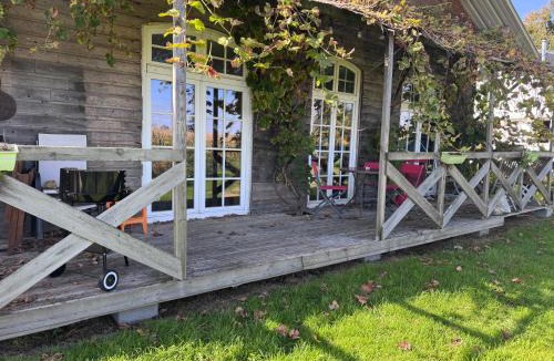 Bignan House | dépendance de la Métairie