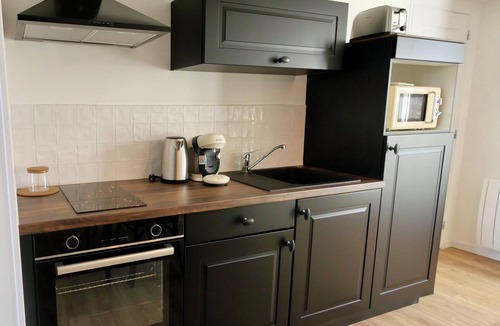 Carentan Apartment | D-DAY SUITES - carentanlocation.fr: LIBERTY Downtown/4 people/2 min from the train station
