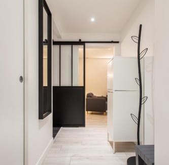 Champs-sur-Marne Apartment | D&E - PARIS-DISNEY - HOLIDAYS APARTMENT - APPARTEMENT DE VACANCES - 5 CHAMBRES- 5 SDB - 5 BEDROOMS - 5 BATHROOMS - Netflix