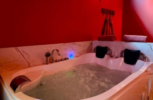 Sainte Marie - Saint Leon Apartment | Dalikyda - L'interdit - Balneo & Cinema