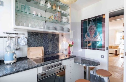 Saint-Germain-des-Pres Apartment | Dauphine Lux 6emne arrondissement center of Saint Germain 2beds 1bath