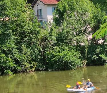 Villefranche-de-Rouergue Bed & Breakfast | De rêves en chemins
