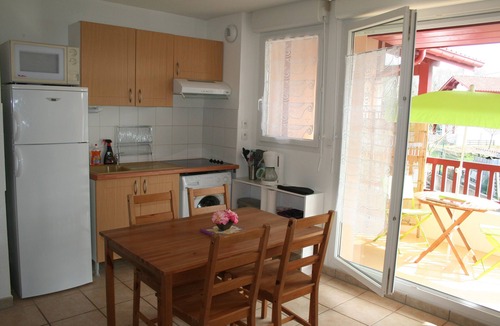 Cambo-les-Bains Apartment | Delightful T2 south terrace, res standing, swimming pool, wifi