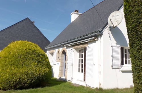 Belz House | Delightful traditional Breton house