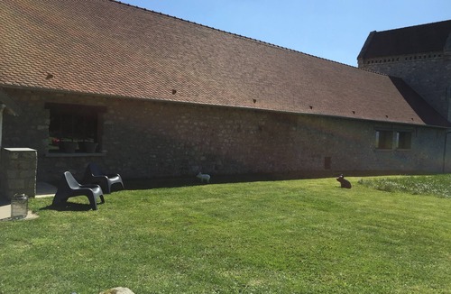 Hautevesnes House | Demeure de Charme Alliant L'authenticité des Vieilles Pierres et Modernité