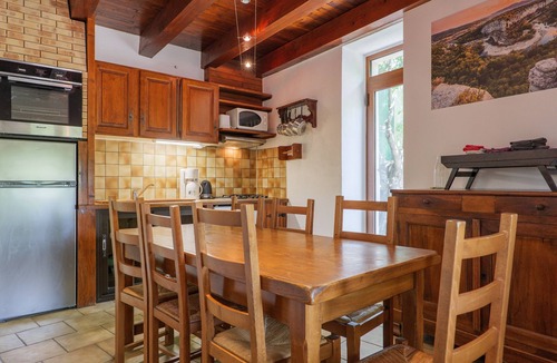 Joyeuse House | Deschanel, Mas de la Bastide (Holiday Cottage Village)