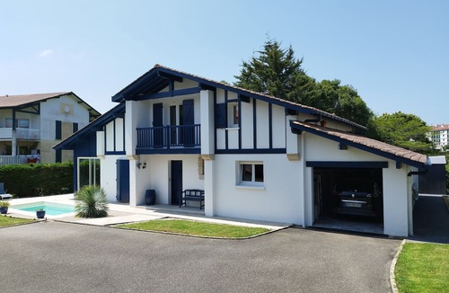 Saint-Jean-de-Luz House | DETACHED BASQUE HOUSE WITH POOL FOR 7 PEOPLE IN SAINT-JEAN-DE -LUZ