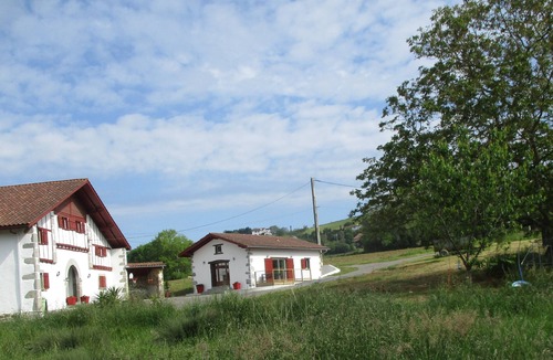 Isturits House | Detached cottage for 4 people - PMR