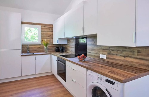 Mauroux Villa | Detached villa for 4 people, 1 bathroom, sleeps 6