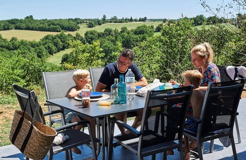 Mauroux Villa | Detached villa for 4 people, 1 bathroom, valley view; sleeps 6