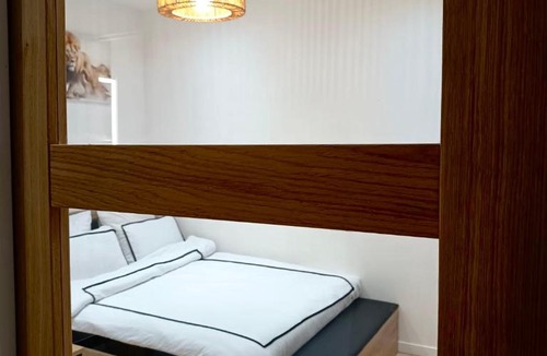 Bois-Colombes Apartment | Dinas home