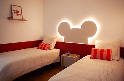 Couilly-Pont-aux-Dames Apartment | Disneyland Magic Home