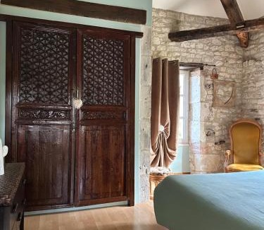 Flaugnac House | Domaine de pierre blanche