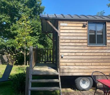 Marigny-les-Reullee Ski Chalet | DOMAINE DES GALINACES ROULOTTE LA ROUSSETTE 2-4P