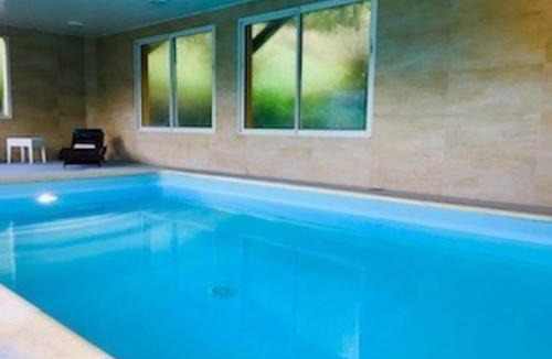 Poligny Hotel | Domaine Du Moulin Vallée Heureuse