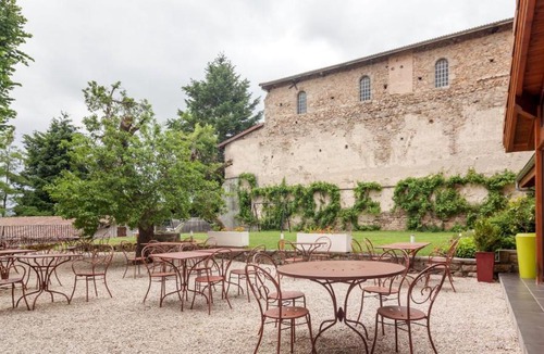 Chaumont-le-Bourg Hotel | Domaine Le Prieuré