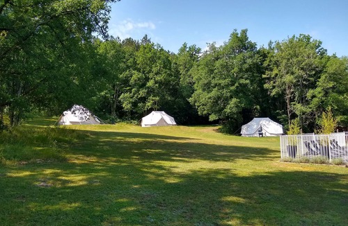 Bouzic RV Rental | Dordogne Glamping - Emperor tent PV2