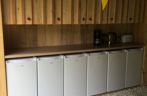 Bouzic RV Rental | Dordogne Glamping - Emperor tent PV3