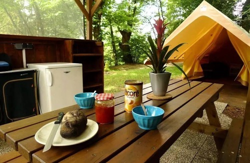 Inguiniel House | Double trek bungalow sleeps 4