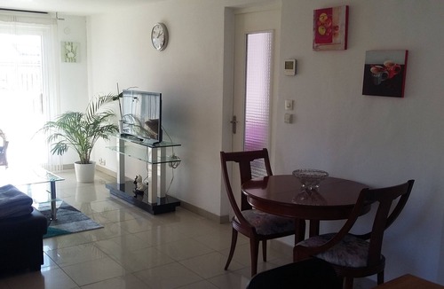 Saint-Ismier Apartment | Dream stay in a single-storey f2 apartment in a residential area