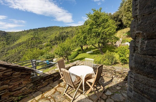 Saint-Frezal-de-Ventalon House | Du’ô Cottage, charming and cozy, up to 4 guests