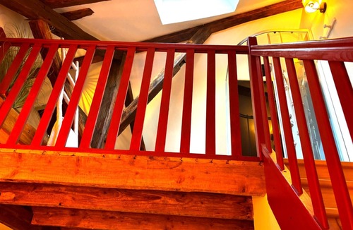 Bourges Apartment | Duplex-Apartment-Ensuite with Shower