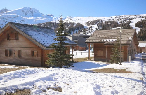 Saint-Etienne-en-Devoluy Ski Chalet | Duplex Chalet 6 pers, Pets allowed