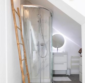 Grenoble City Centre Apartment | Duplex Cosy & Lumineux, Tram, Hyper-Centre, Netflix