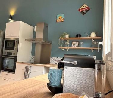 Cherbourg-en-Cotentin Apartment | Duplex Parapluies de Cherbourg Parking