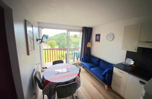 Souraide Apartment | ECHALAR Piscine Vue Montagnes