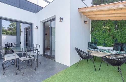 Talence House | Echoppe Jaurès - typical Bordeaux renovated house 3 bedrooms/3 bathrooms